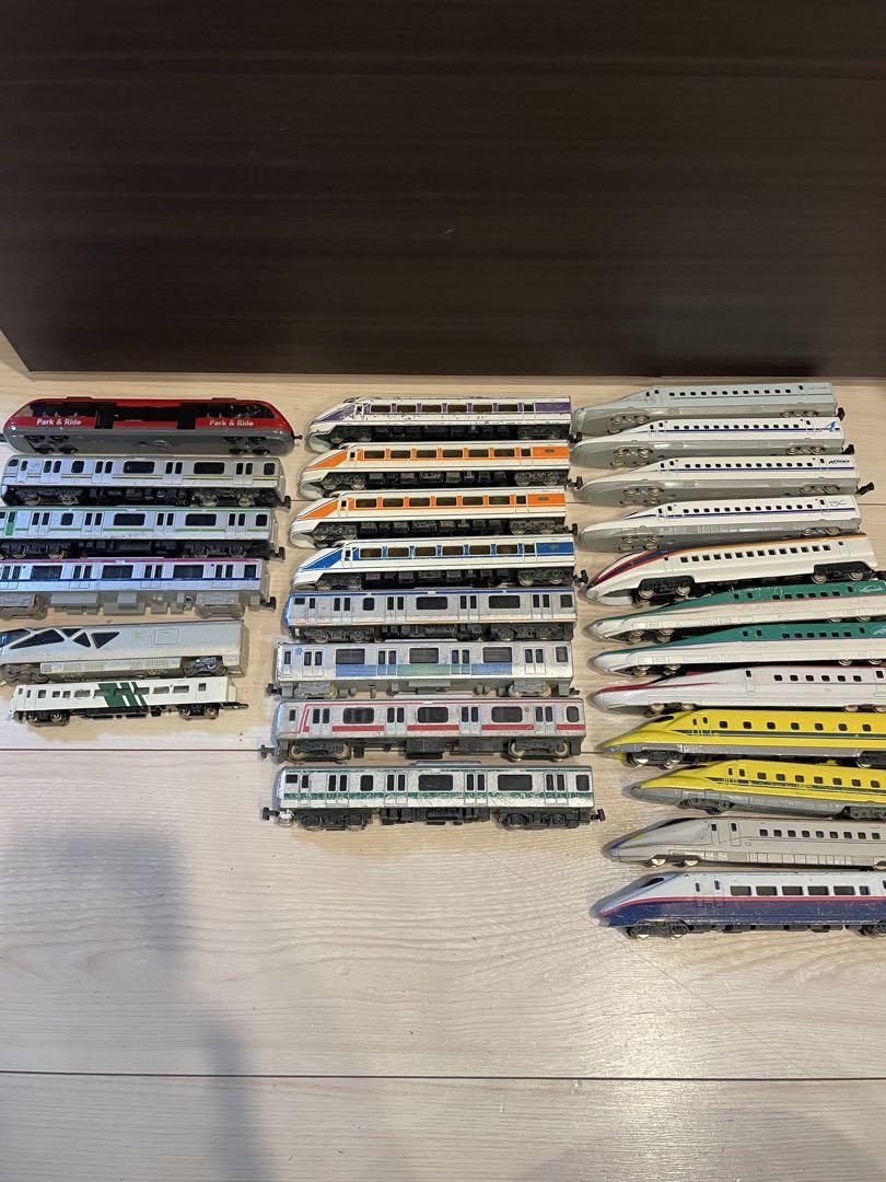 Train N gauge die-cast scale model