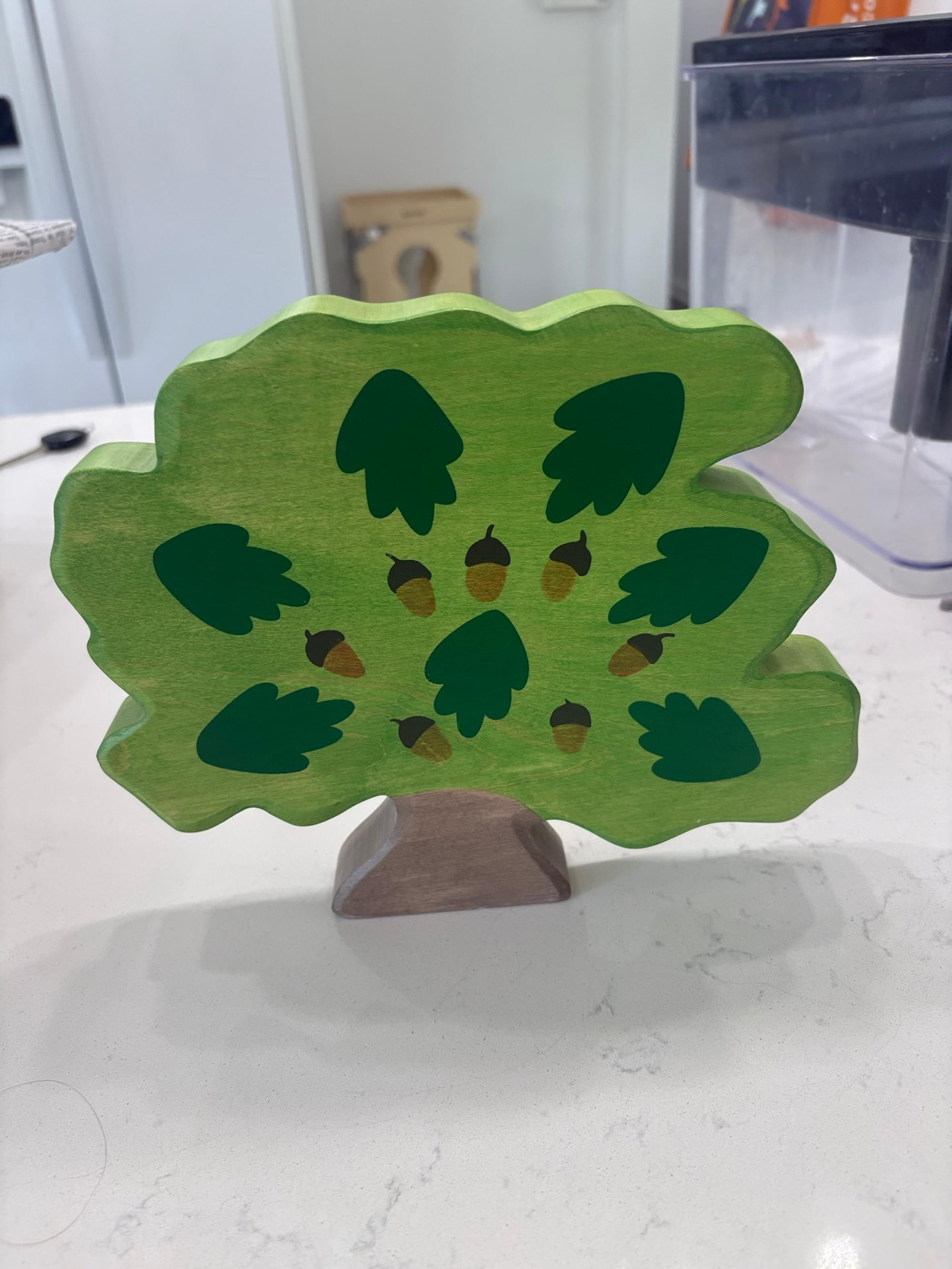 Holztiger Oak Tree