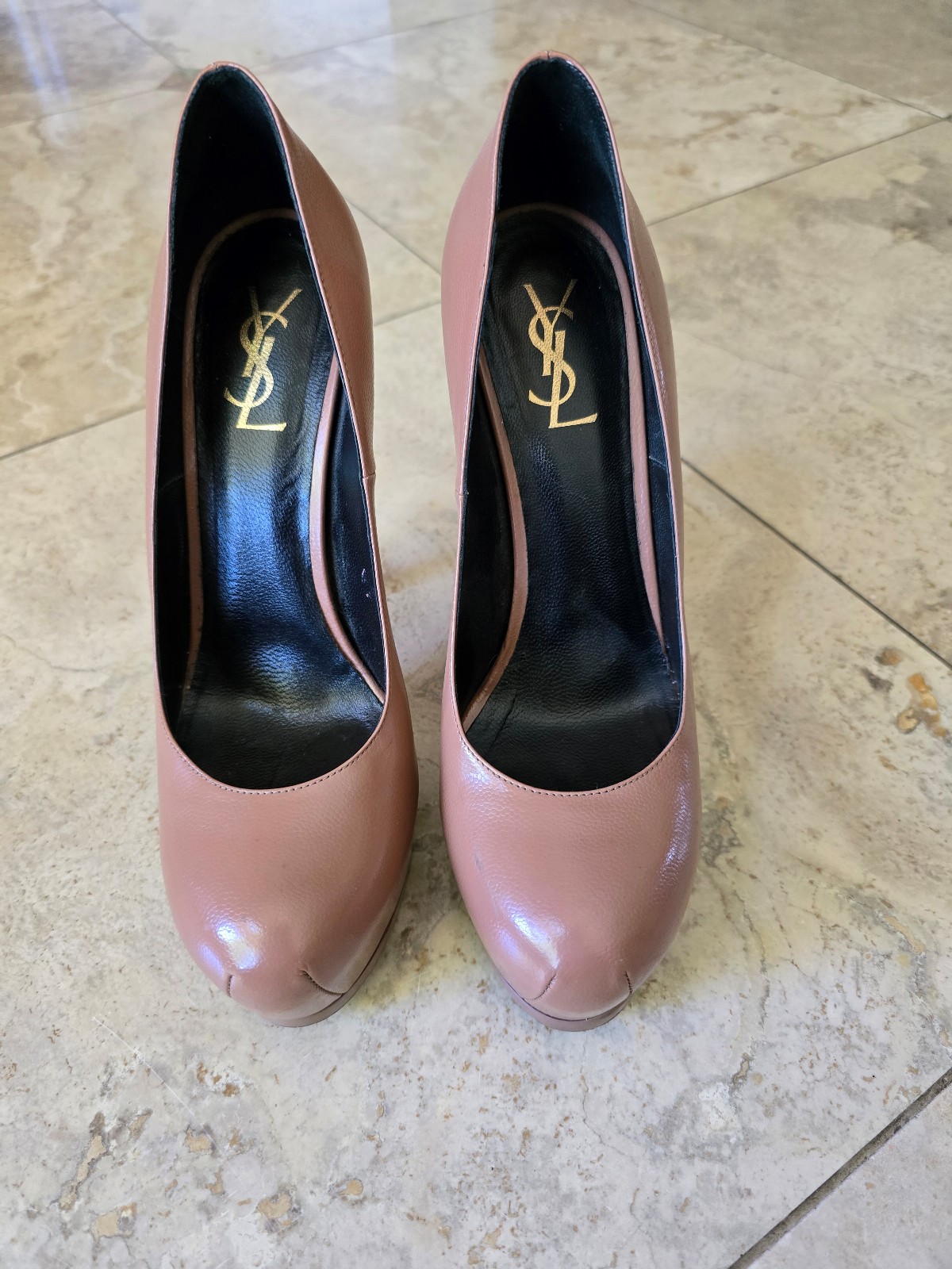 Yves Saint Laurent Tribute Nude Pumps Size 40