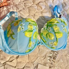 80 ❤️ 32ddd VS Victoria Secret bra FRUIT N FLOWERS w LACE ❤️ Brand New