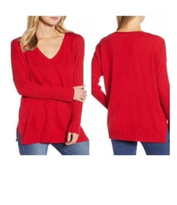 Vince Camuto V-Neck Ribbed Sweater Size Small