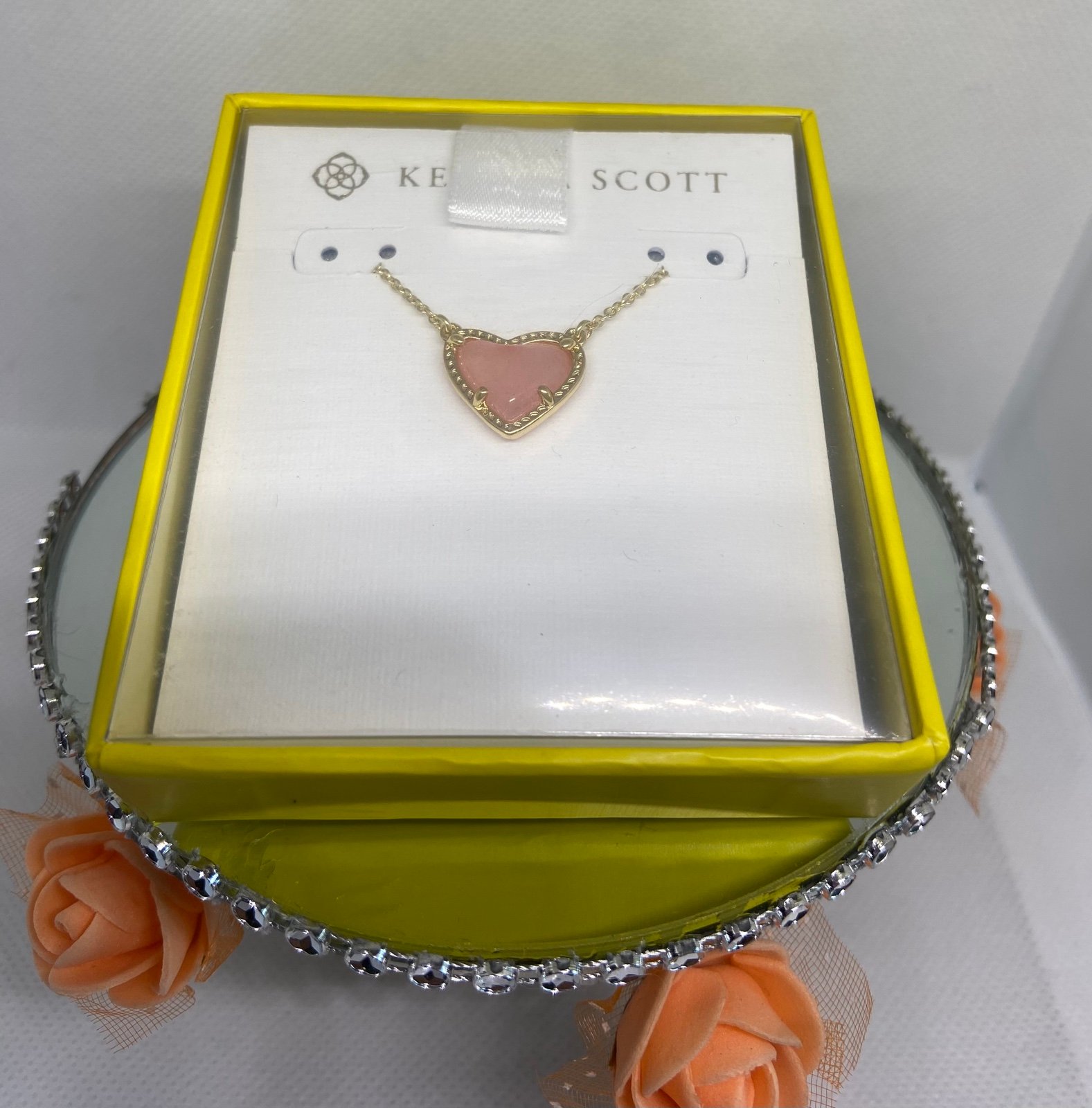 Kendra Scott Ari Heart Pendant Necklace Gold Rose Quartz New Condition