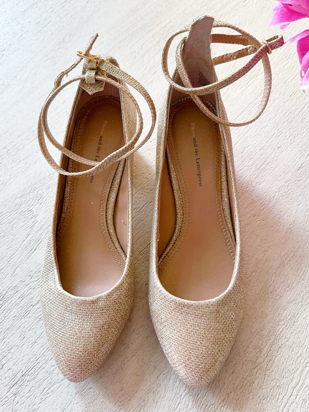 Anthropologie Gold Glitter Shoes by Pilcro and the Letter Press ~ 7 Medium
