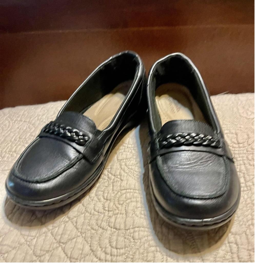 Clarks Collection Slip-On Comfort Loafers Cora Viola Black Leather Womens Size 9