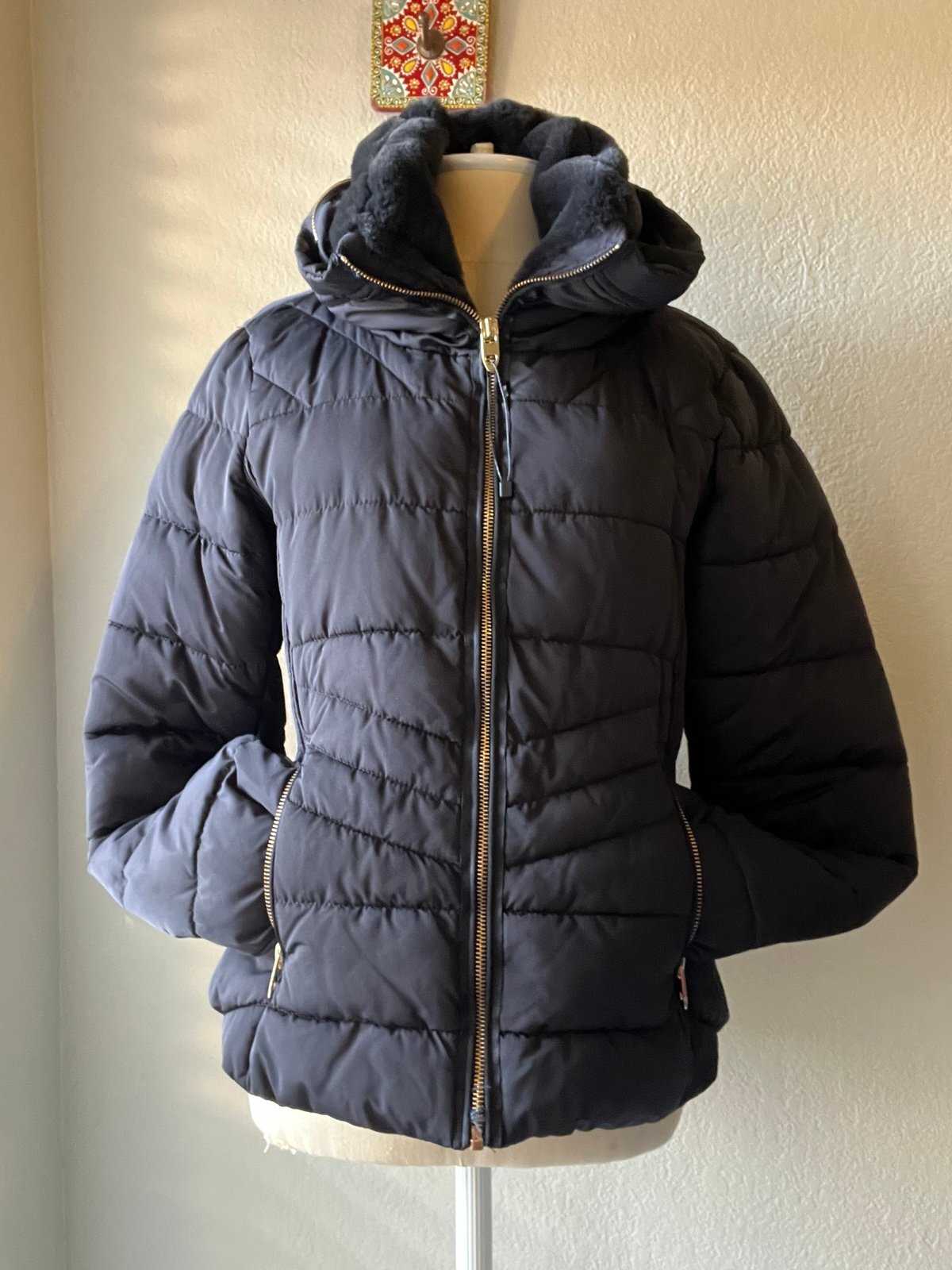 Zara Women's Black Quilted Puffer Jacket with Hood Size M Winter Casual