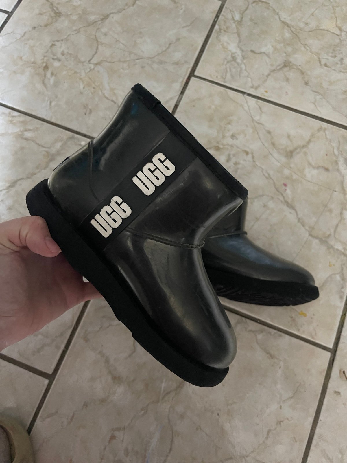 UGG size 2
