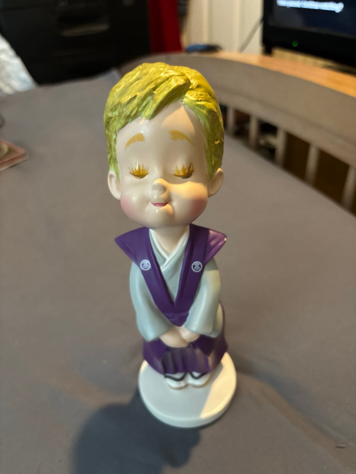 Chinese Collectable Statue.