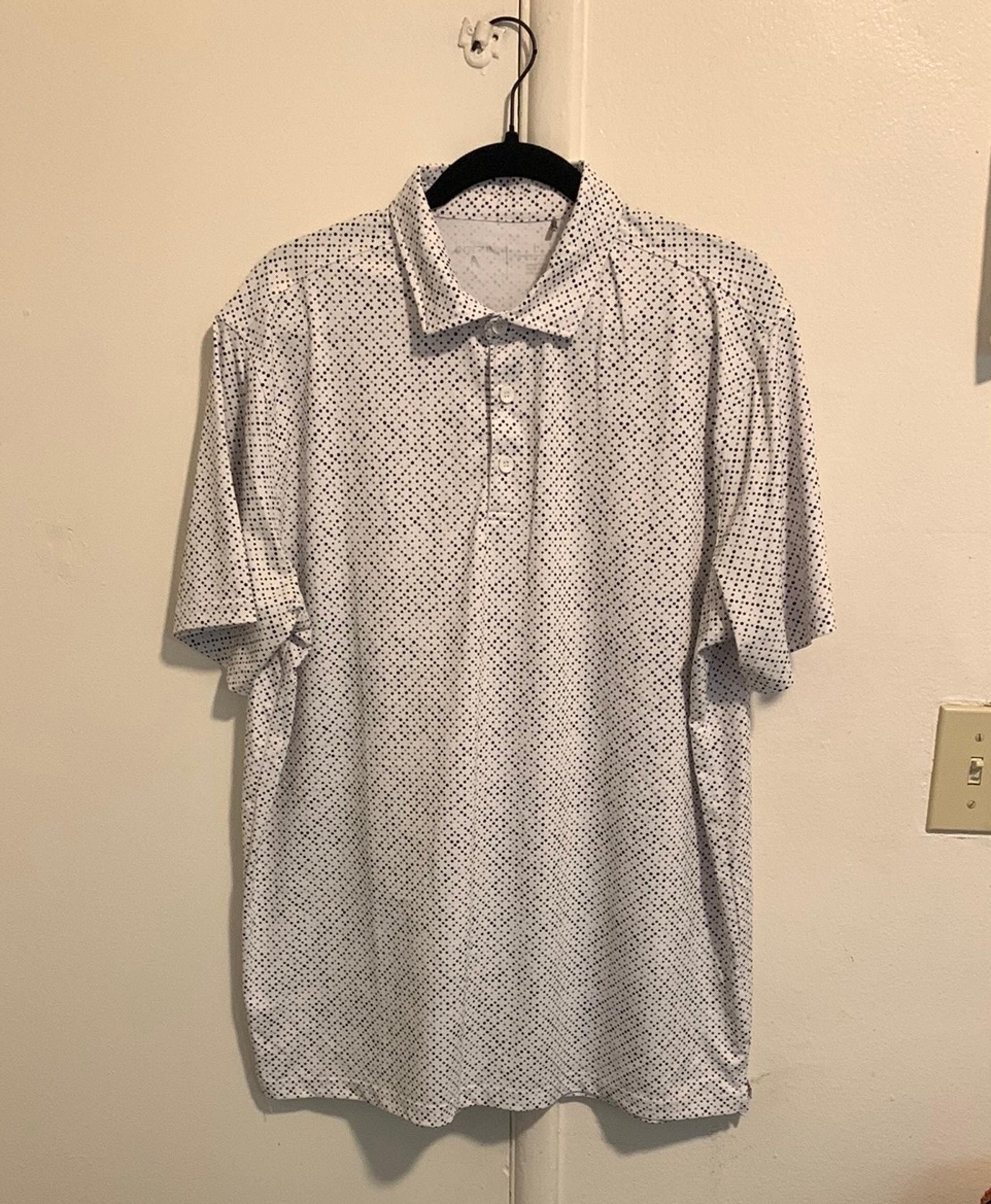 Men’s Antigua Apparel golf polo! New