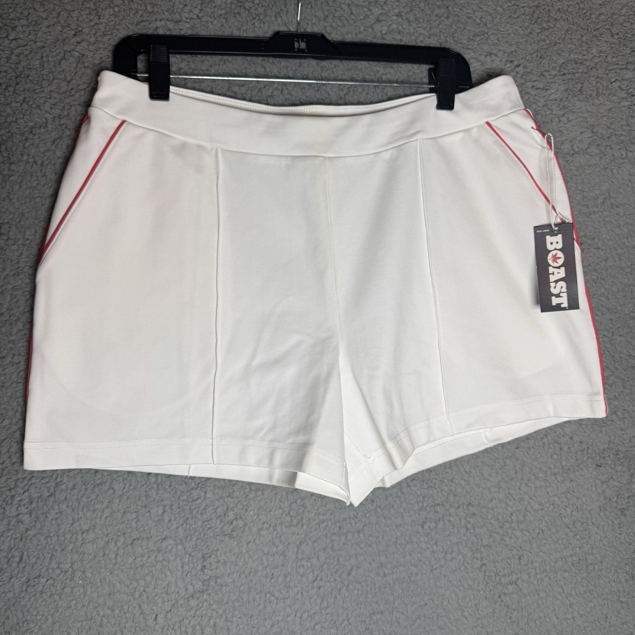 Boast Women's Pickleball Tennis Shorts White with Red Piping Size X-Large New