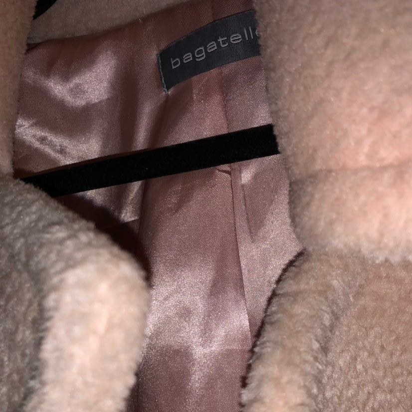 fur coat