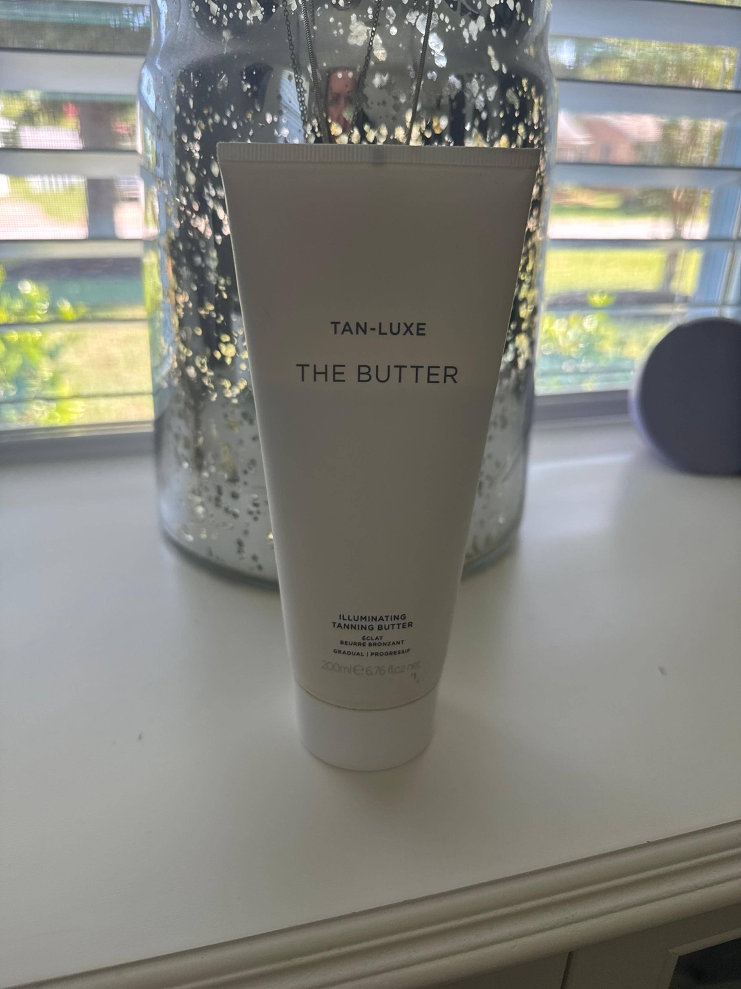 TAN-LUXE
 THE BUTTER - Illuminating Gradual Tanning Cream