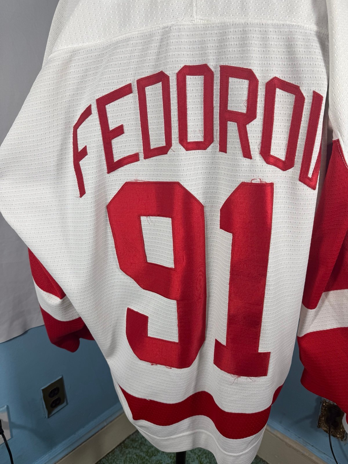 Sergei Fedorov Detroit Red Wings Jersey Nike Adult XXL *Stained