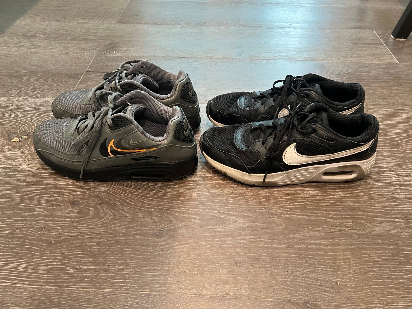 Set of 2 Nike Boys youth sports shoes sneakers AIR MAX 90 NEXT NATURE Air Max SC
