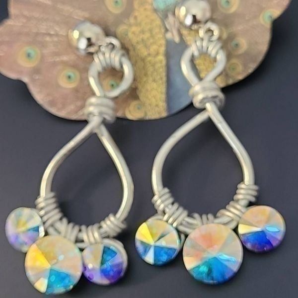 NEW Pierced Silver Three Crystal Twisted Wire Drop Earrings
