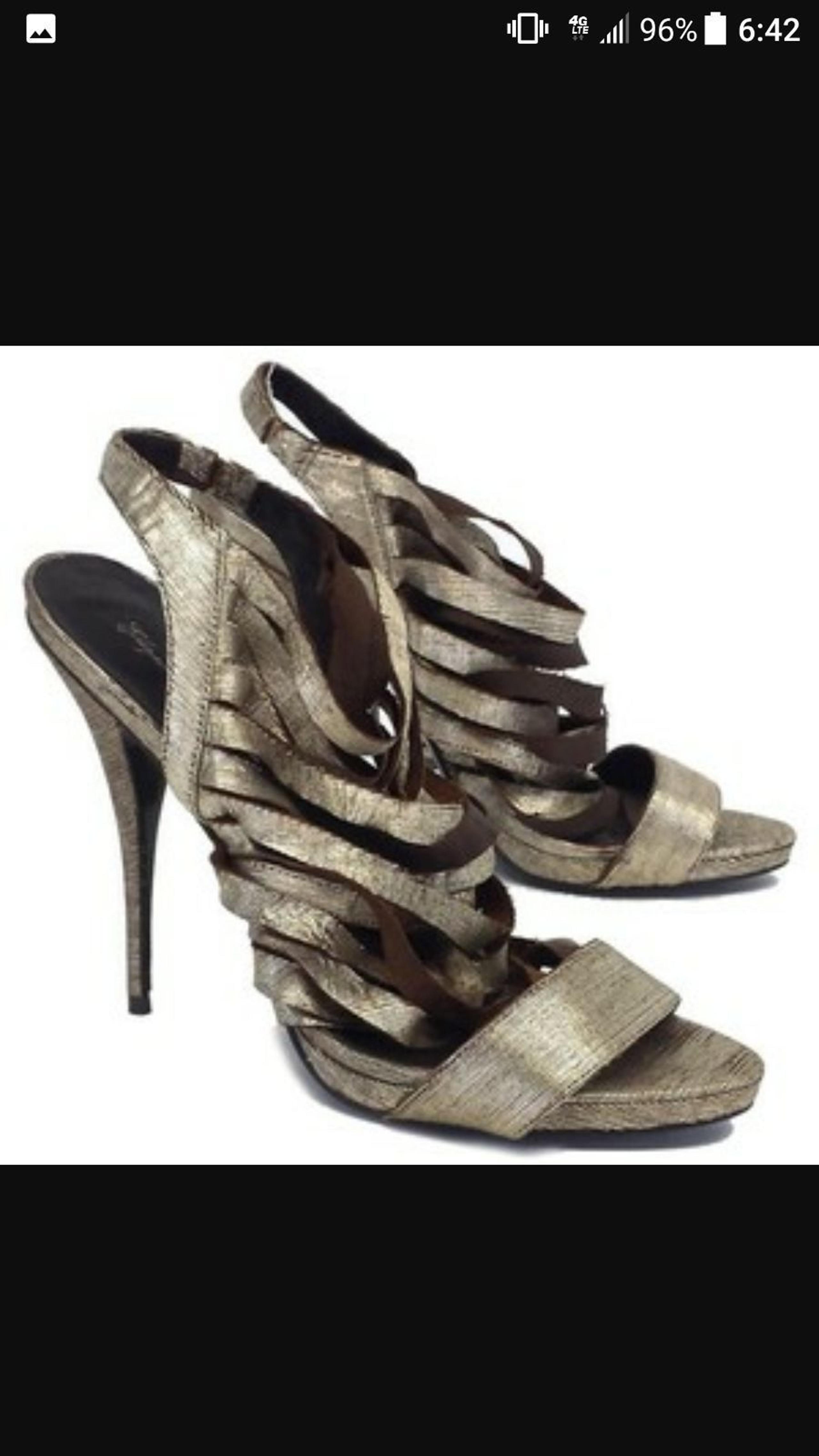 Elizabeth and James Metallic Jan Heels