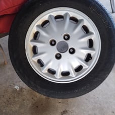 1996 Honda Accord Rim with Tire
