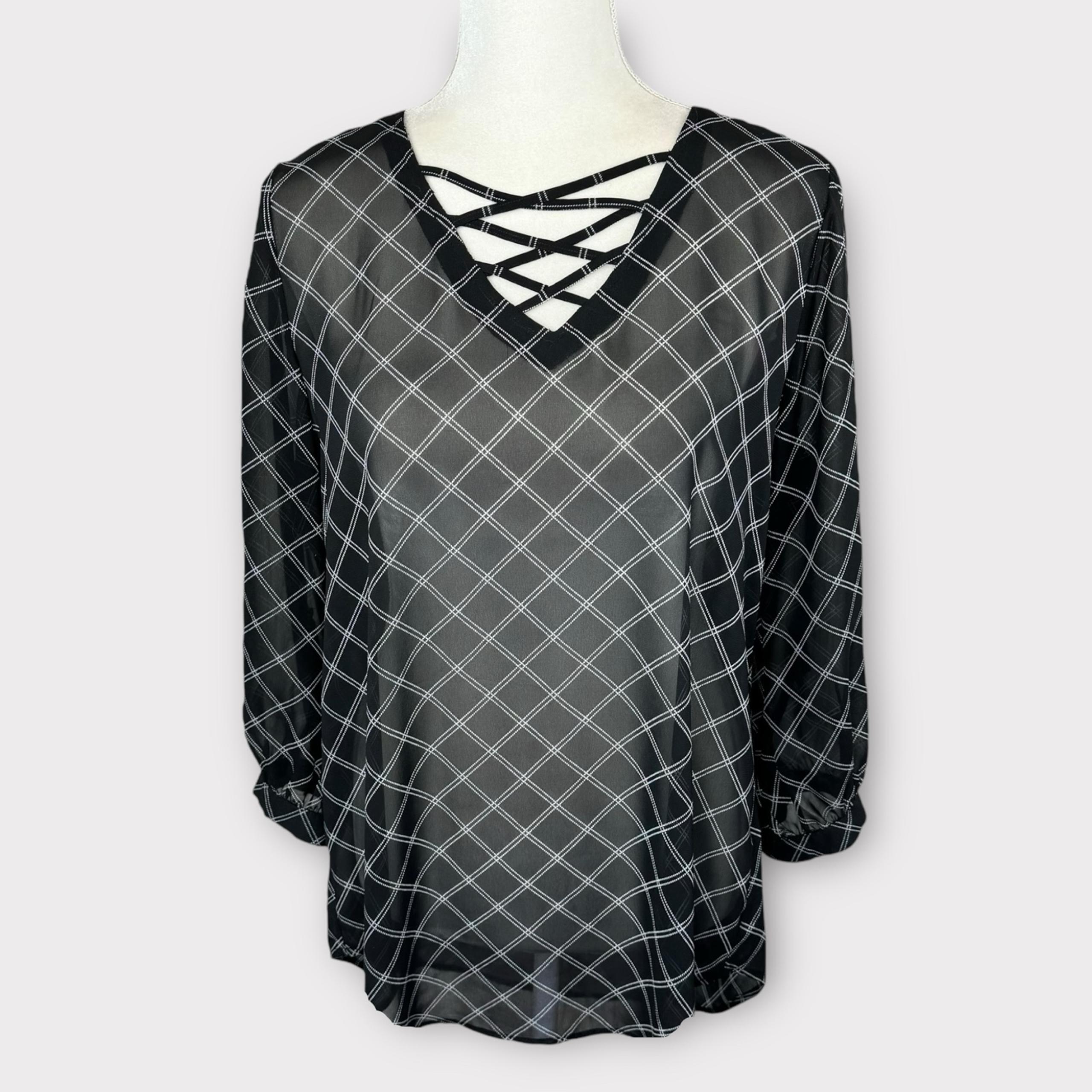 Maurices black & white strappy tunic top blouse M diamond pattern