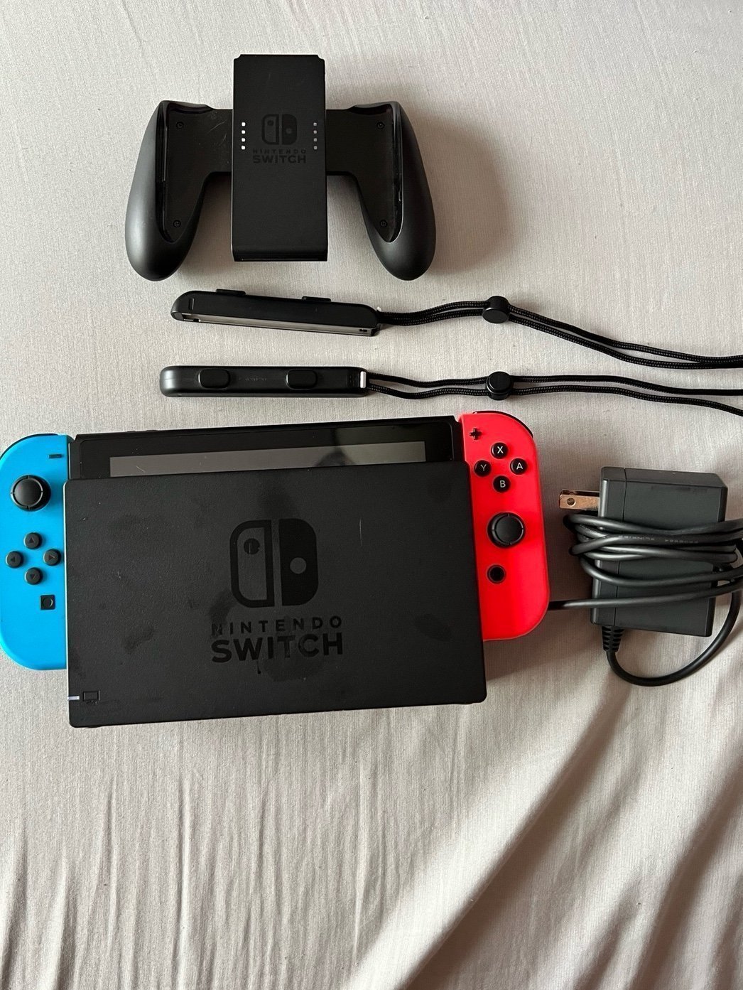 任天堂 スイッチ 本体(HAC-001) コントローラー、アクセサリセット Nintendo Switch Console HAC-001 Joy Con Dock Grip All