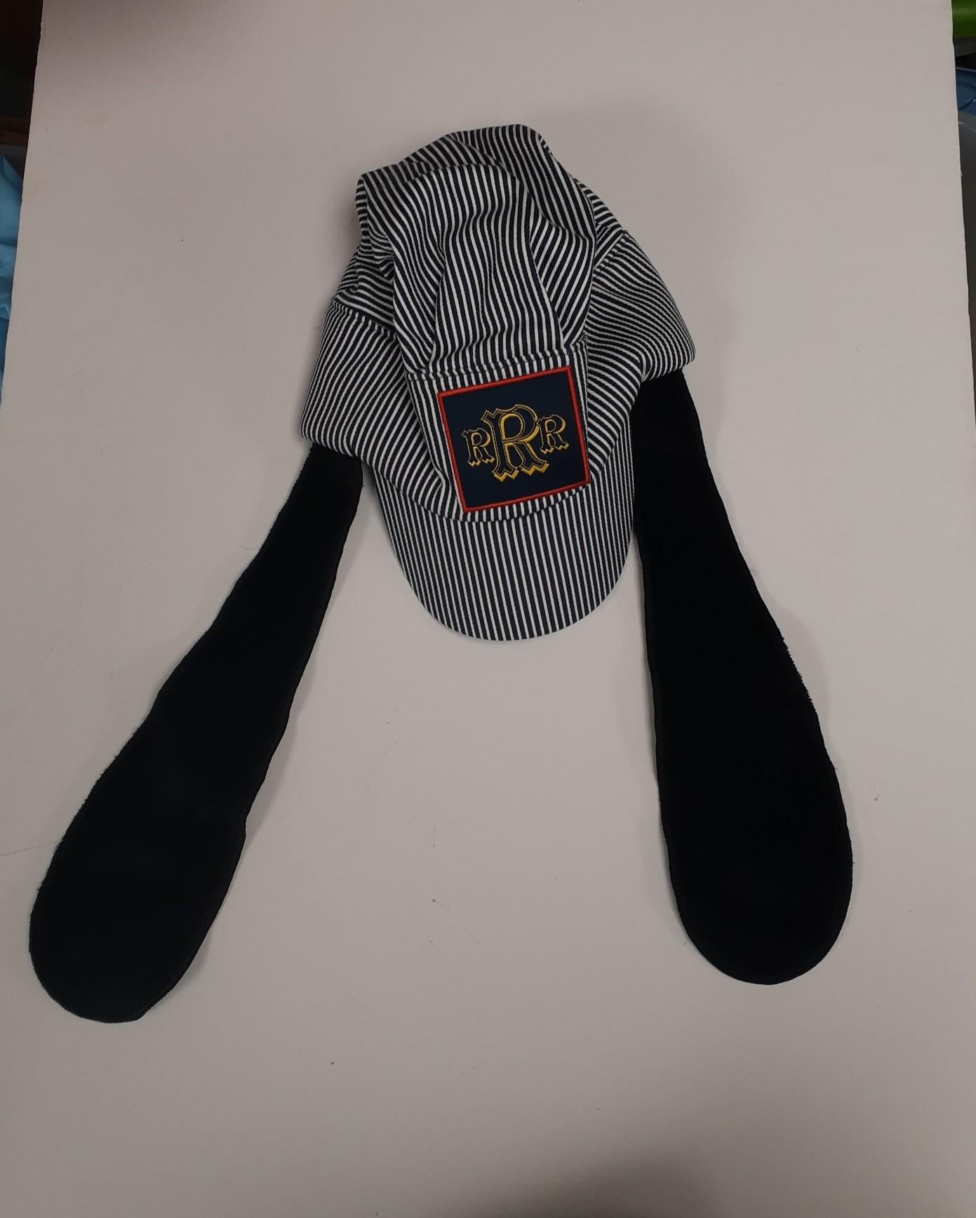 Disney goofy runaway railway engineer cap nwt