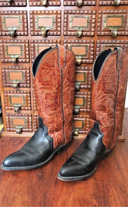 Western Boots vintage, custom hand tooled all leather 6 med worn twice