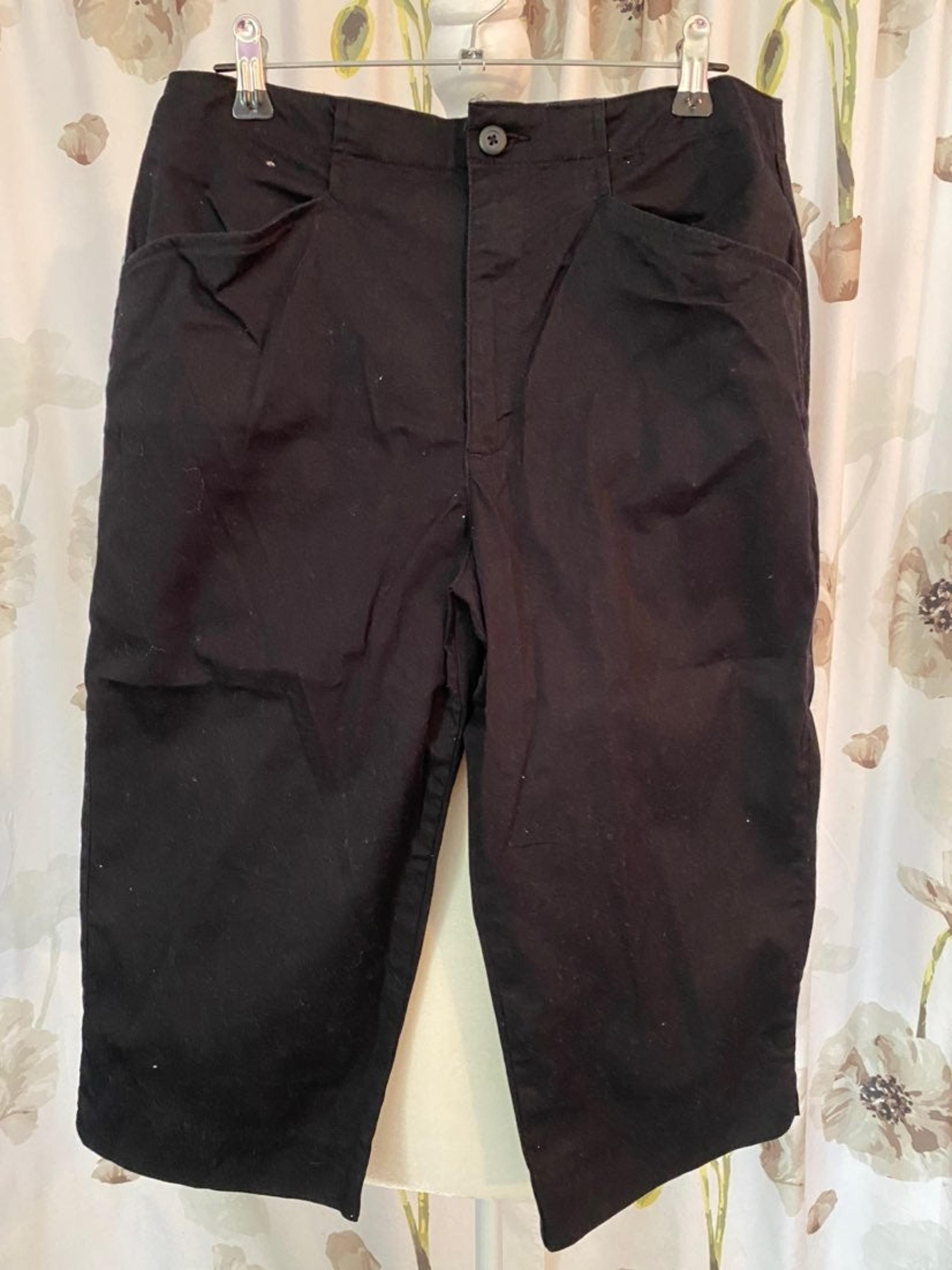 Womens Capri pants