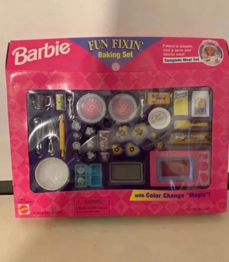 NEW 1997 BARBIE FUN FIXIN BAKING SET FOOD COLOR CHANGING MAGIC #67688-91 Vintage
