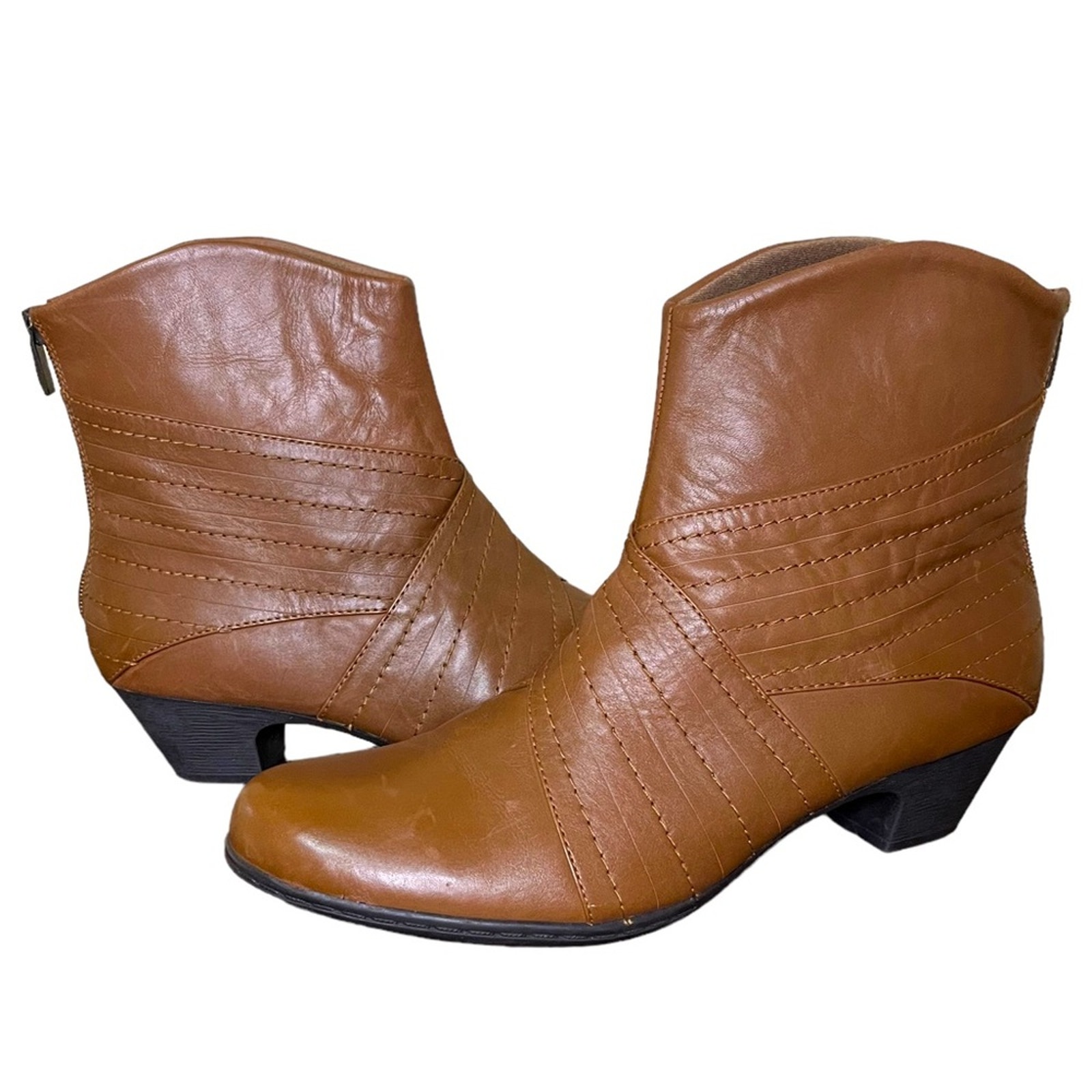 NWOT ROCKPORT Brynn Leather Almond Brown Pleated Front Ankle Booties Size 11