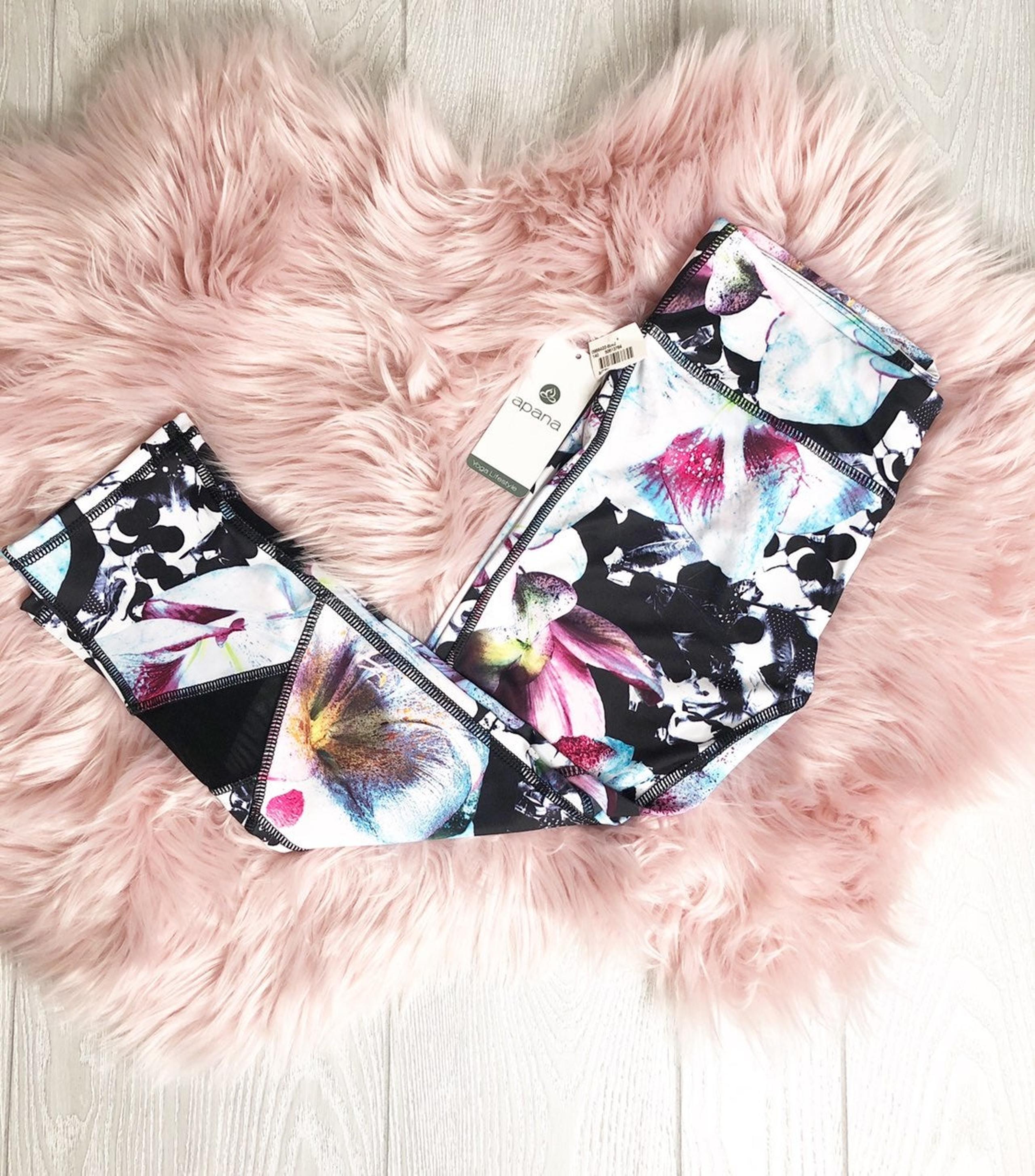Apana BNWT Capri Workout