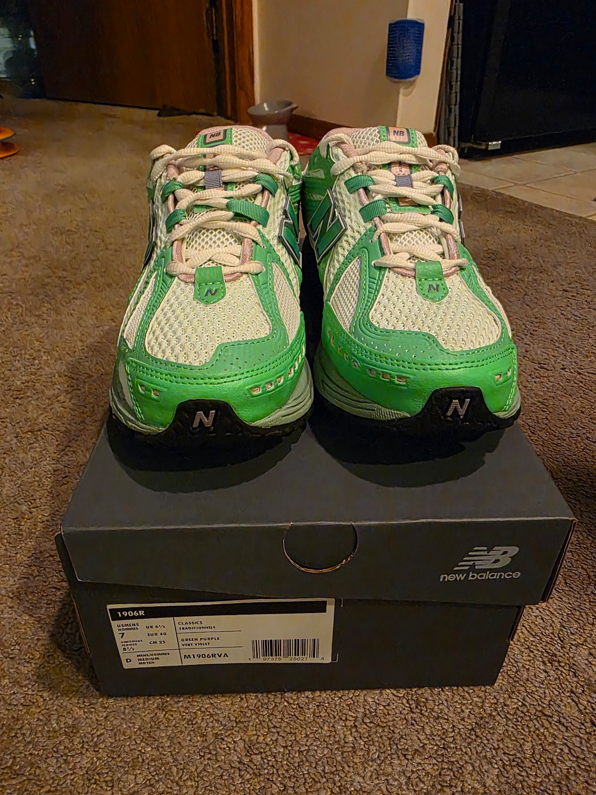 Mens 7 New Balance 1906R