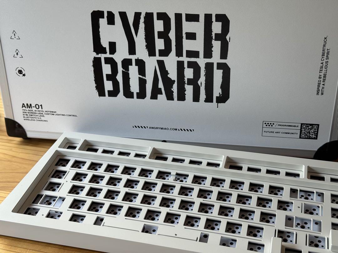 【数量限定】旧モデル在庫処分セールを開催します！ CYBERBOARD R3 Cloud White BaseKit キーボード