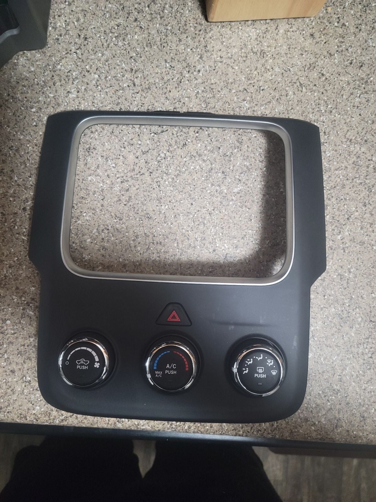 2018 dodge ram 1500 radio bezel.