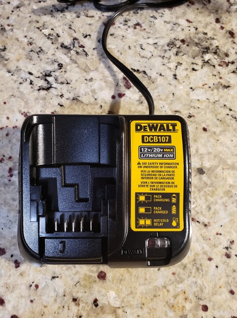 12V/20V MAX Lithium Ion Charger (Bulk Packed)
