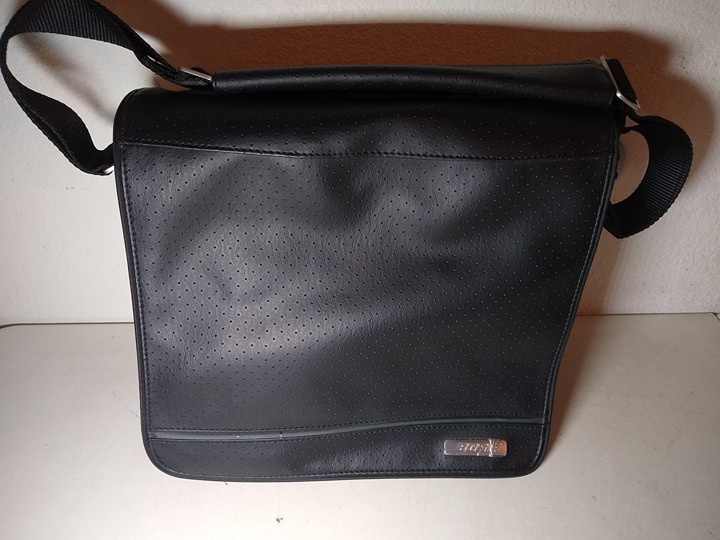 BOSE SoundDock Portable Travel Bag Carrying Case w./Shoulder Strap - EXC COND!