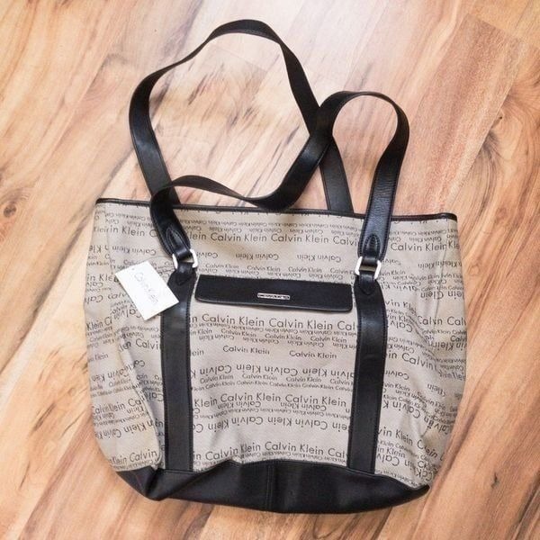 Calvin Klein Signature Bag