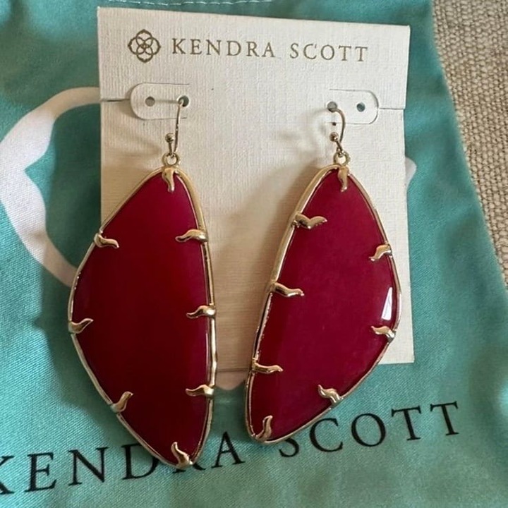 Kendra Scott Vintage Willow Earrings in Fuschia Jade