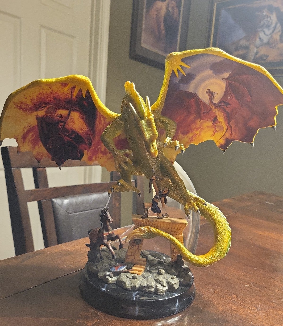 Realm of the dragon 11th issue: Pillar of Strength statue The Bradford Exchange