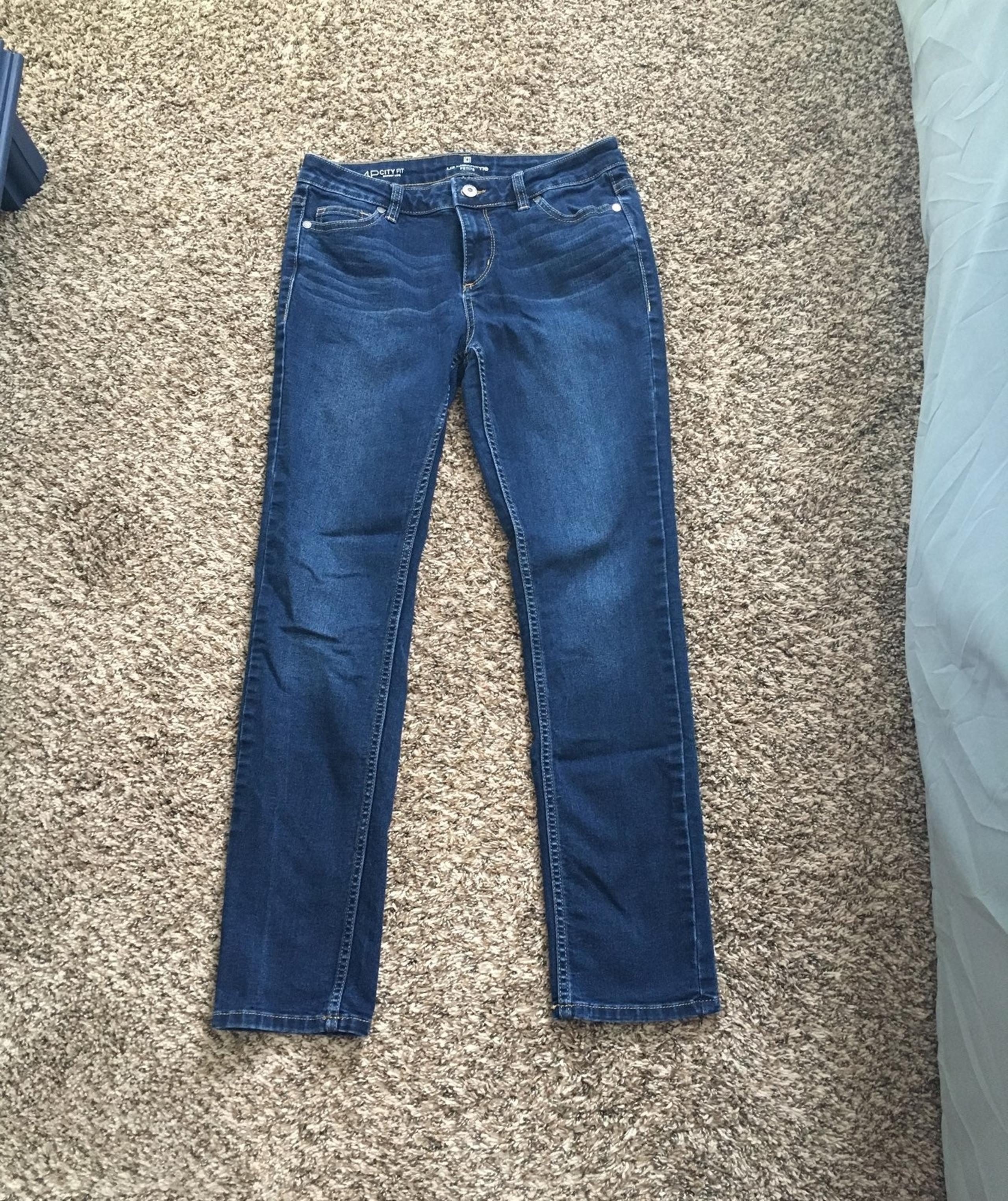 Liz Claiborne Dark Skinny Jeans