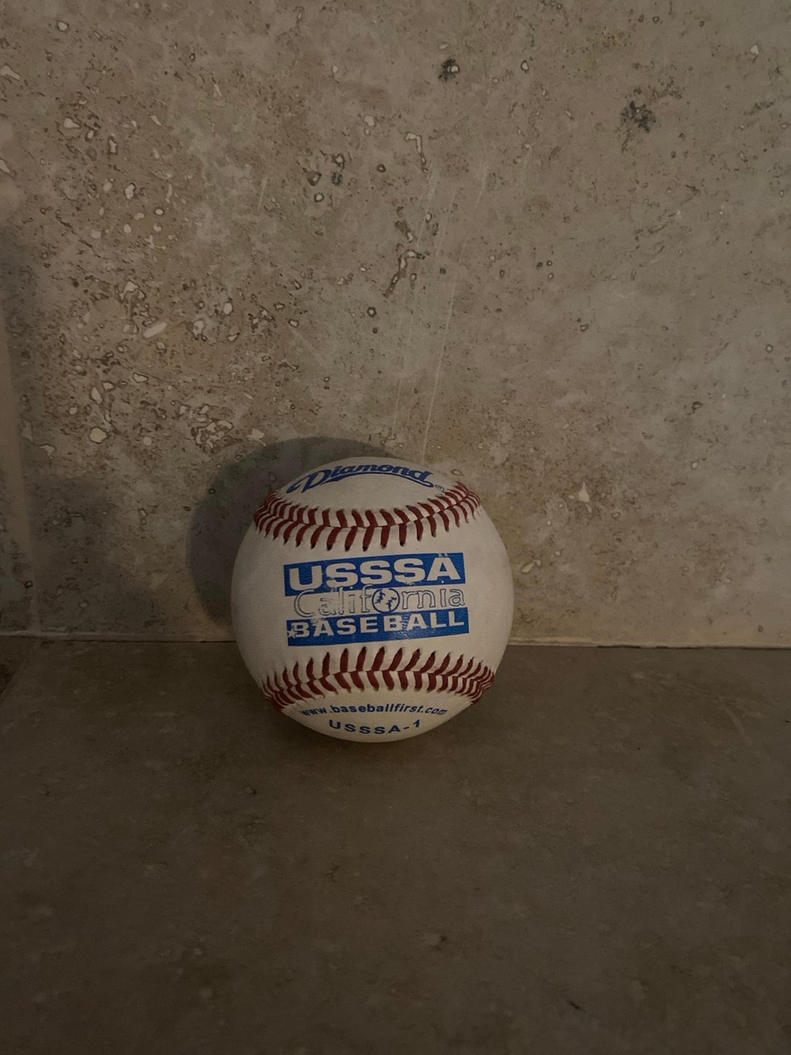 Signed base ball #21 diamond ball USSSA California Base ball