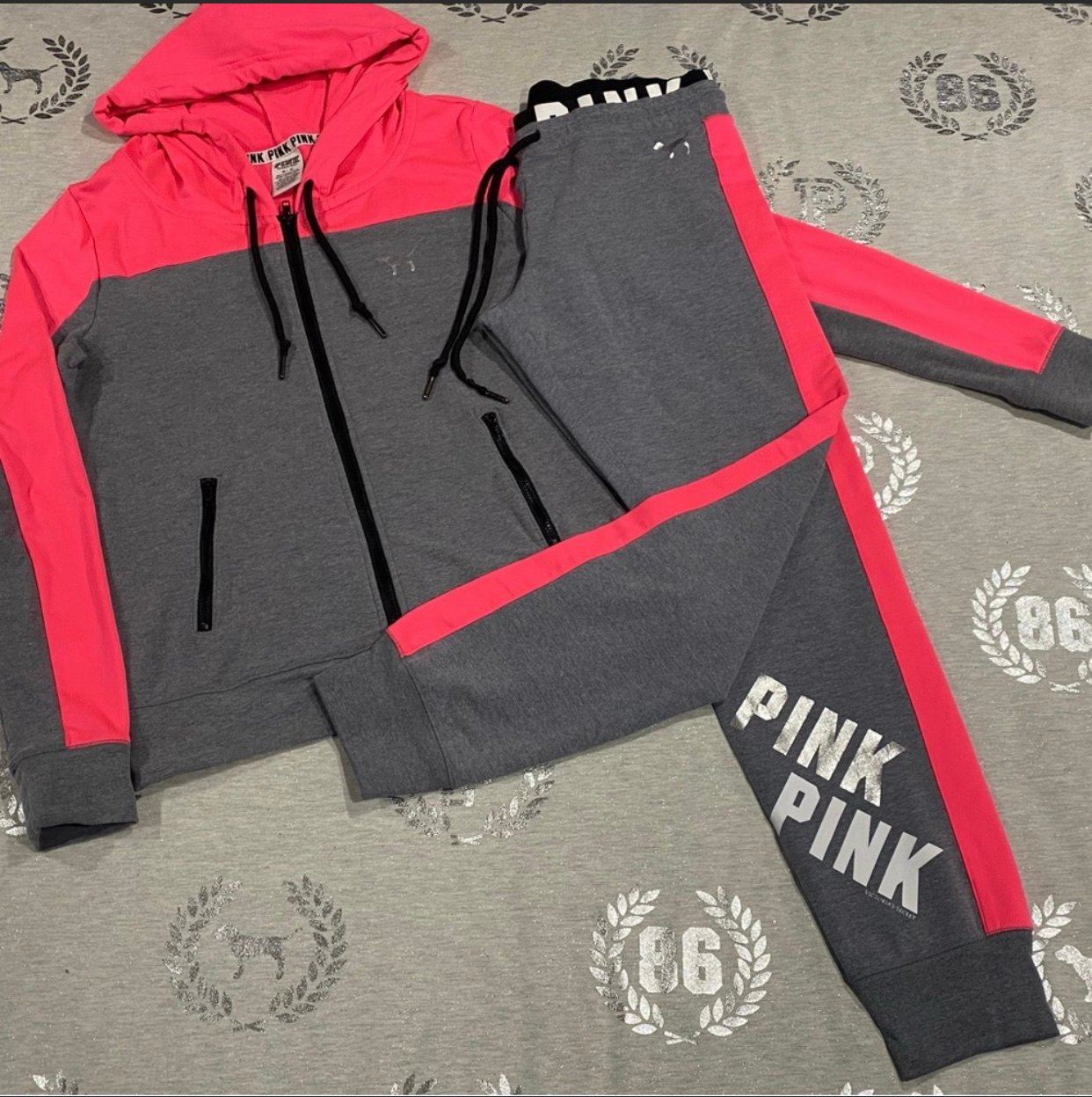 VS PINK COLOR BLOCK ACTIVE SET