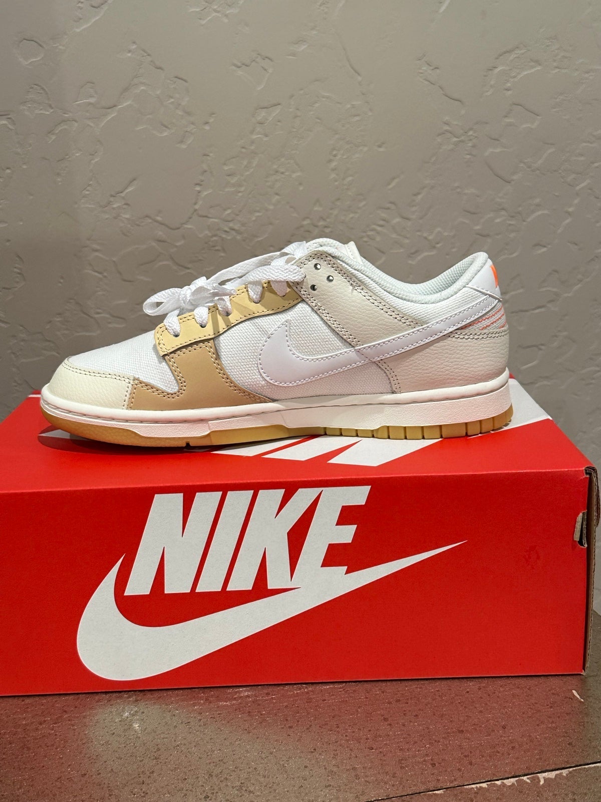 Nike dunks low