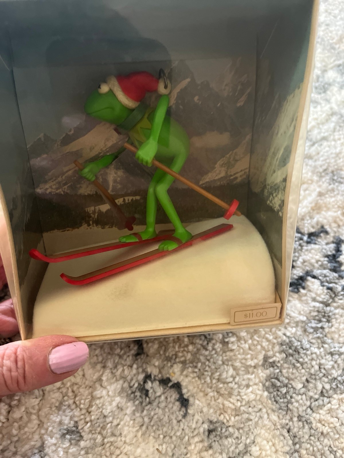 Hallmark ornament 1982 Kermit the frog sking