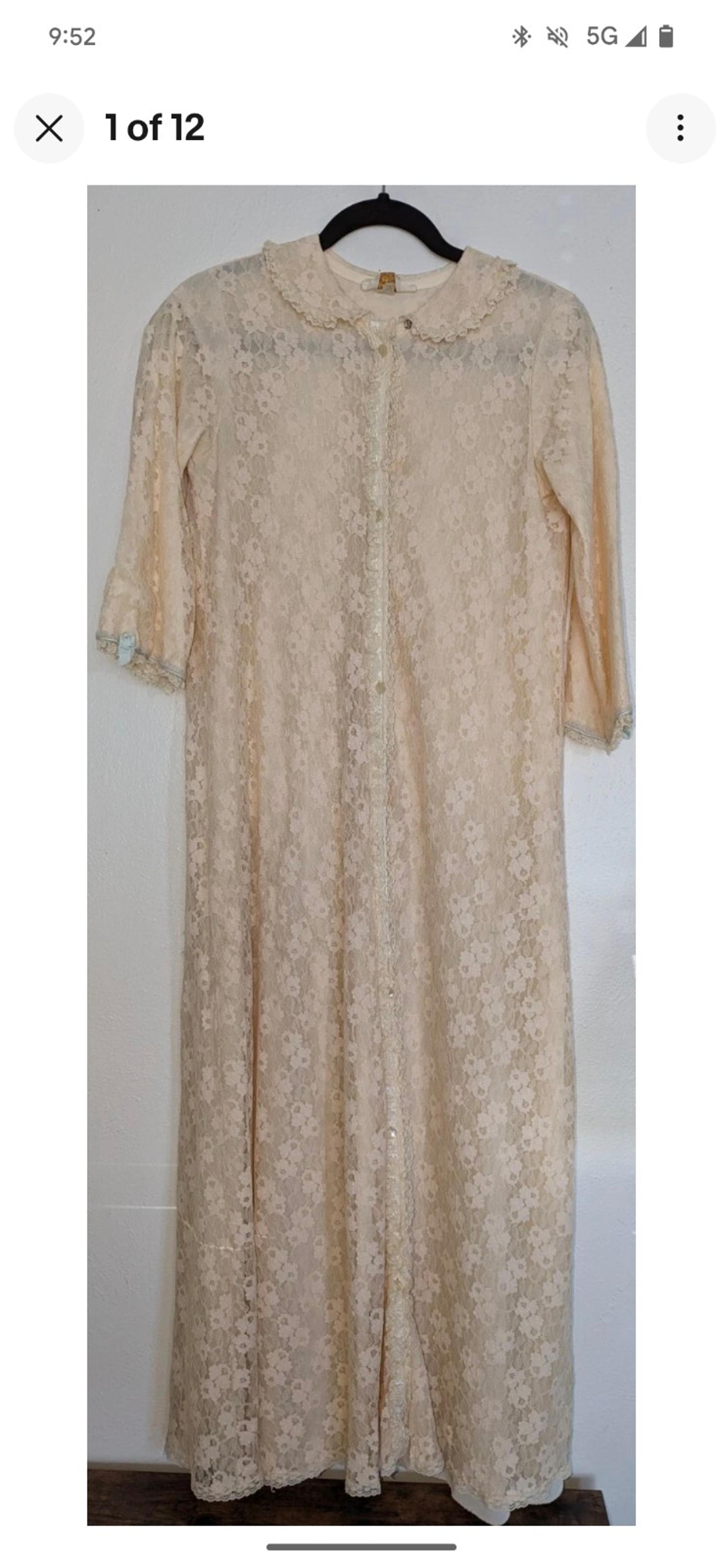 Vintage Lord  And Taylor Miss Elaine lace  Nightgown Women Size Small