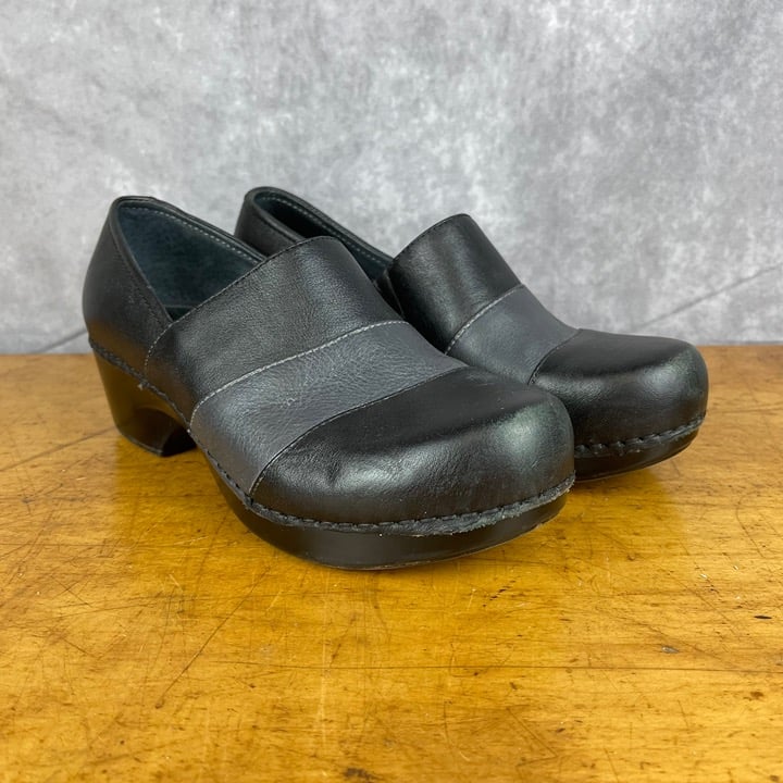 Dansko Women’s Tenley Black Dark Grey Slip On Professional Clogs EU 37 / US 7