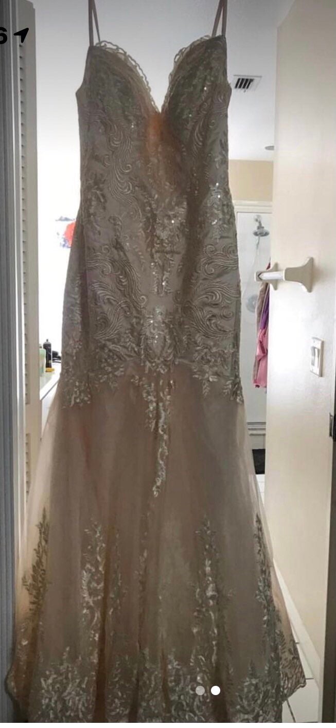 wedding dress