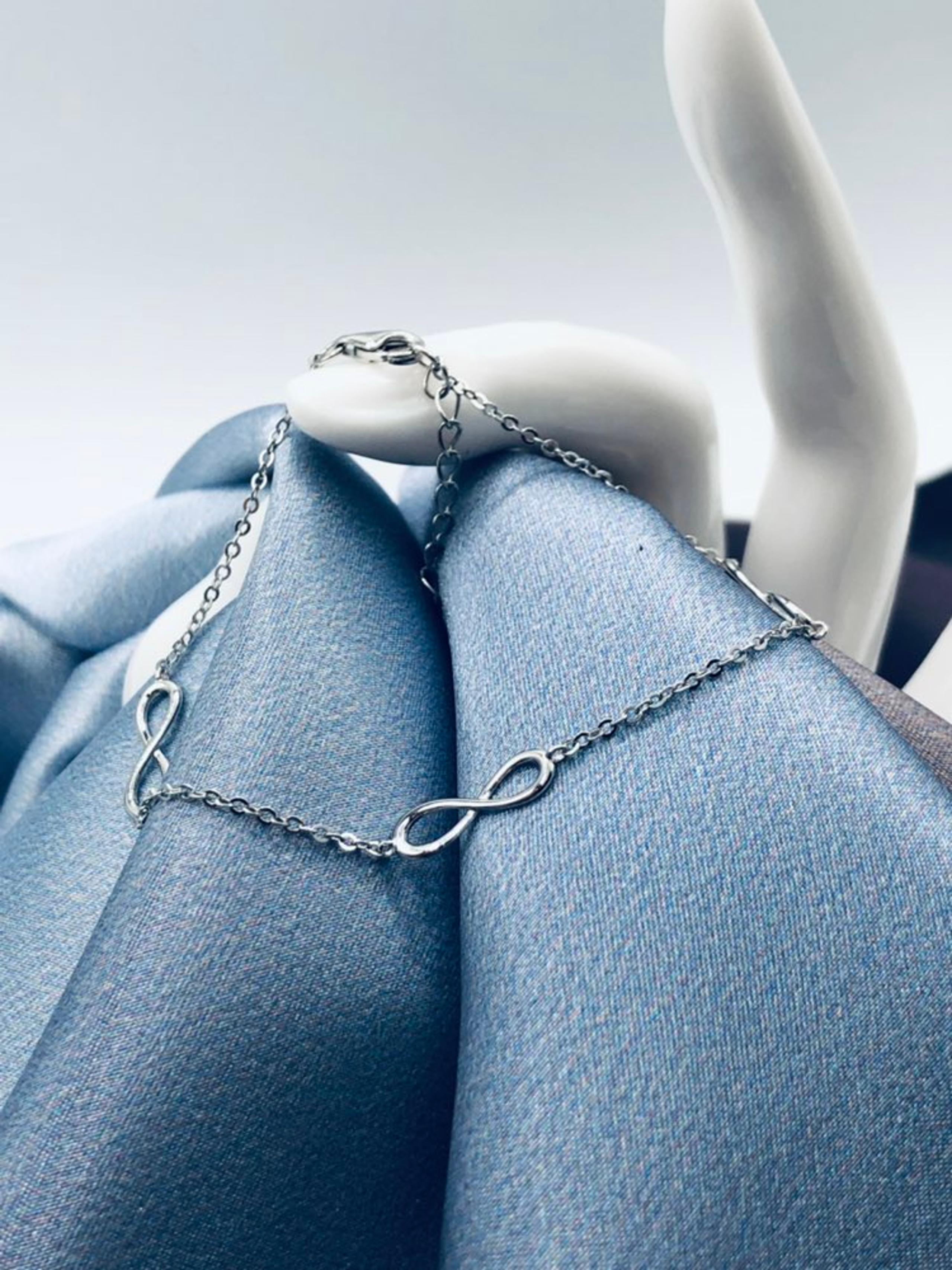 925 Sterling Silver Infinity Bracelet