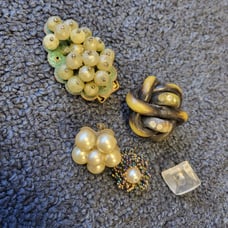 5 vintage crafting jewelry pieces