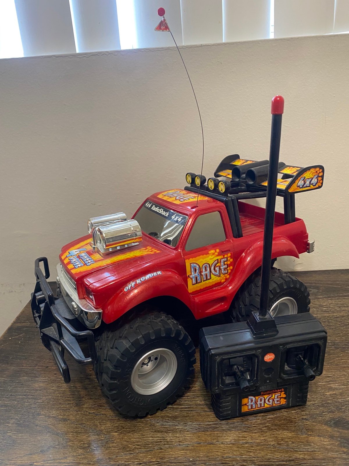 Vintage Radio Shack Rage 4x4 Off Roader RC Monster Truck With Remote Control DO