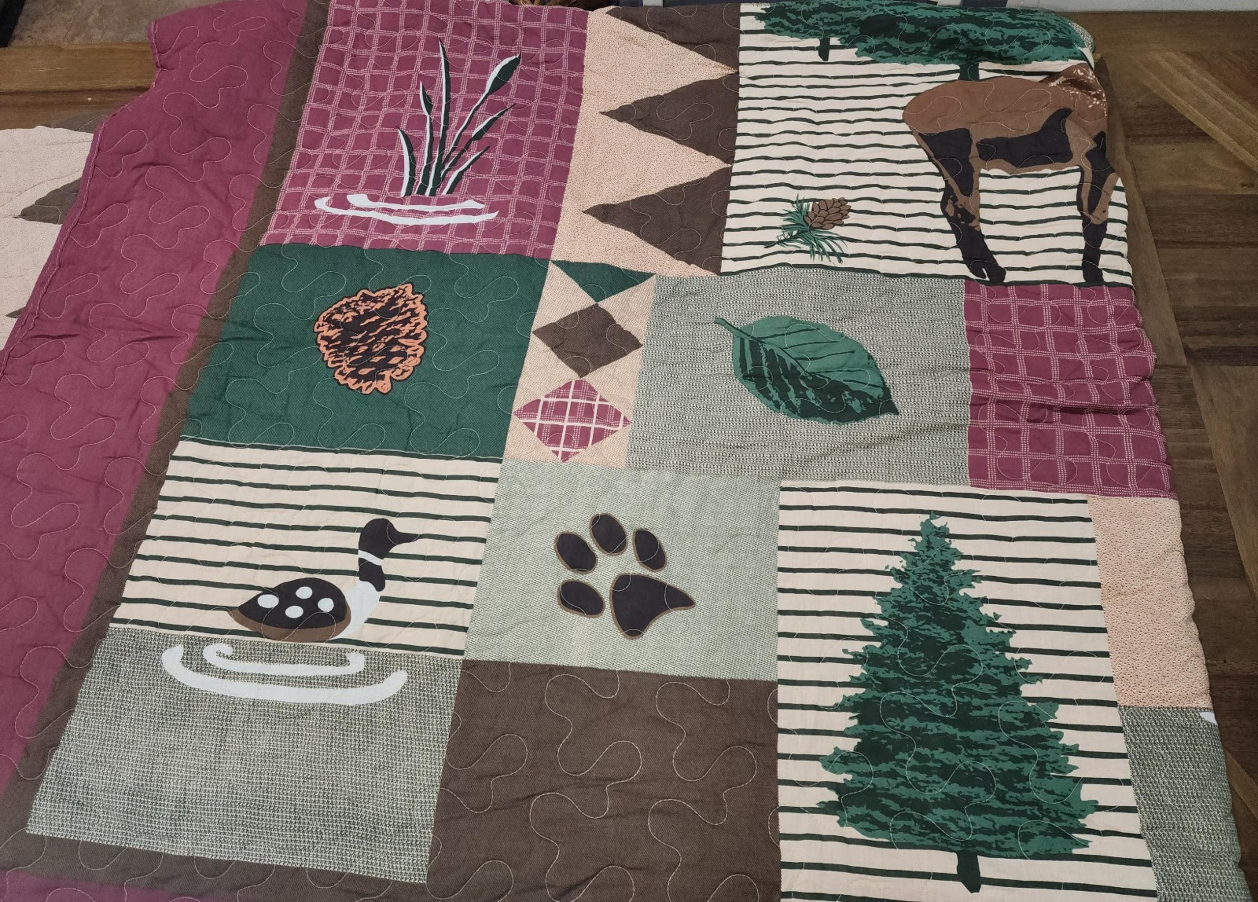 2 Greenland Home Quilted Blanket w/ 6 Pillowcase covers / Shams