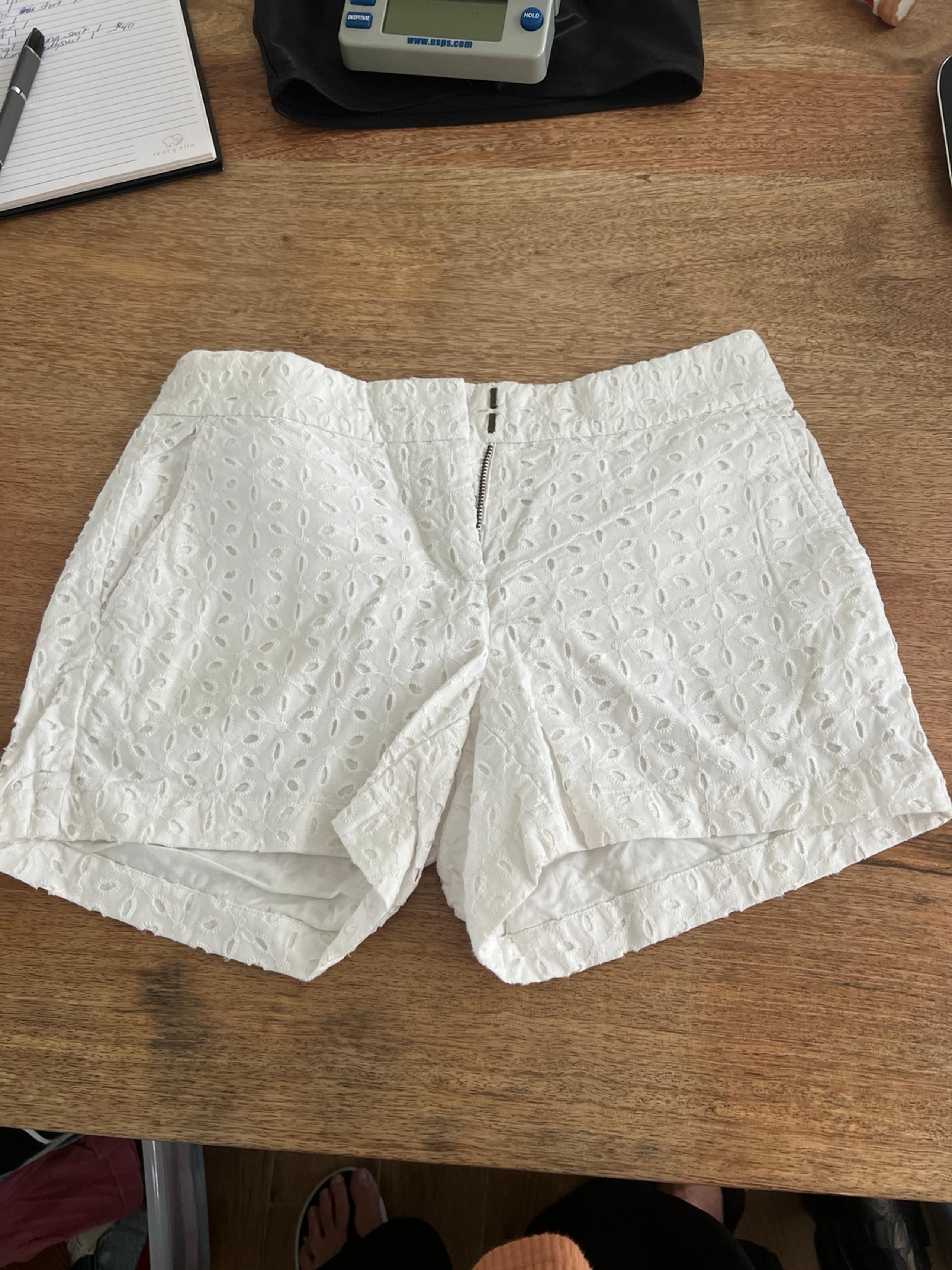 vineyard vines white shorts 2