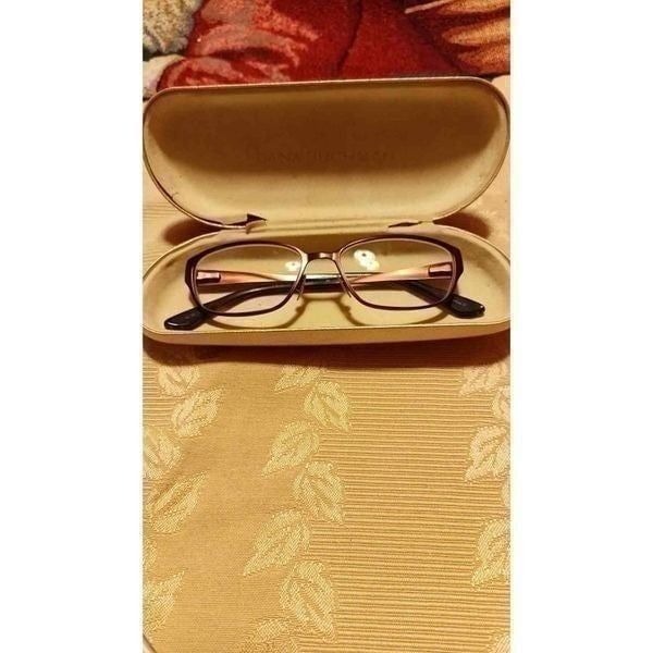 Scott Harris glasses and case 48/16/130 In good condition see pictures for more